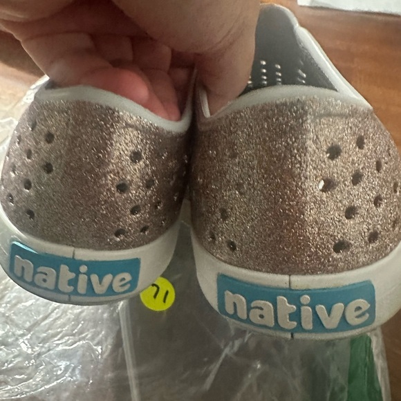 Girl Natives shoes in good condition - Picture 6 of 8